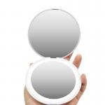Зеркало карманное с подсветкой Compact белое